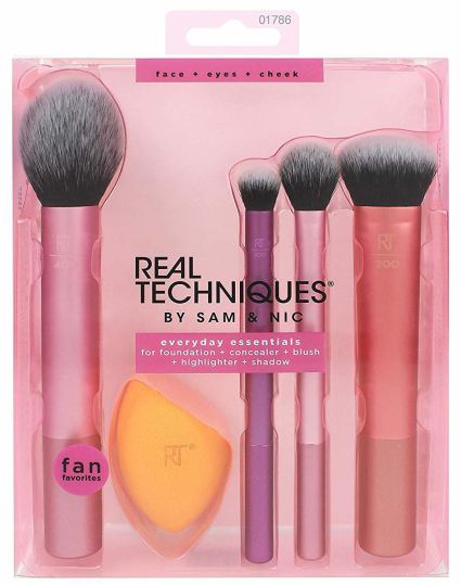 Real Techniques Everyday Essentials Pack